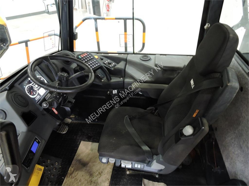 عربة قلابة Bell B30E