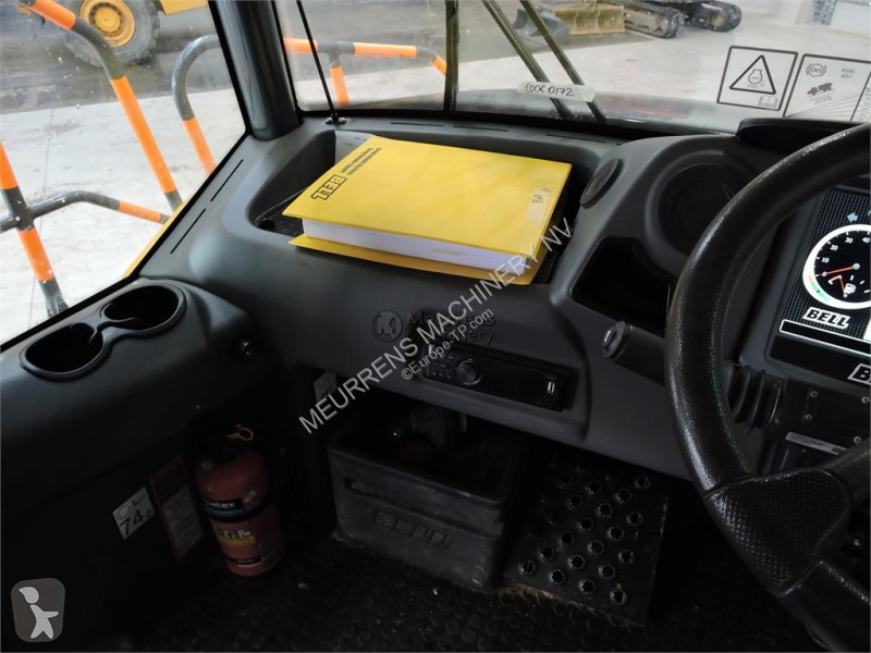 عربة قلابة Bell B30E