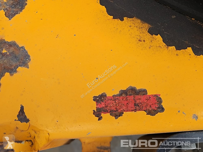 Basculantă Thwaites 3 Ton Swivel Skip