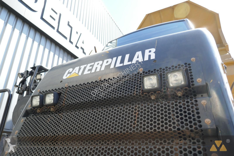 Dumper Caterpillar