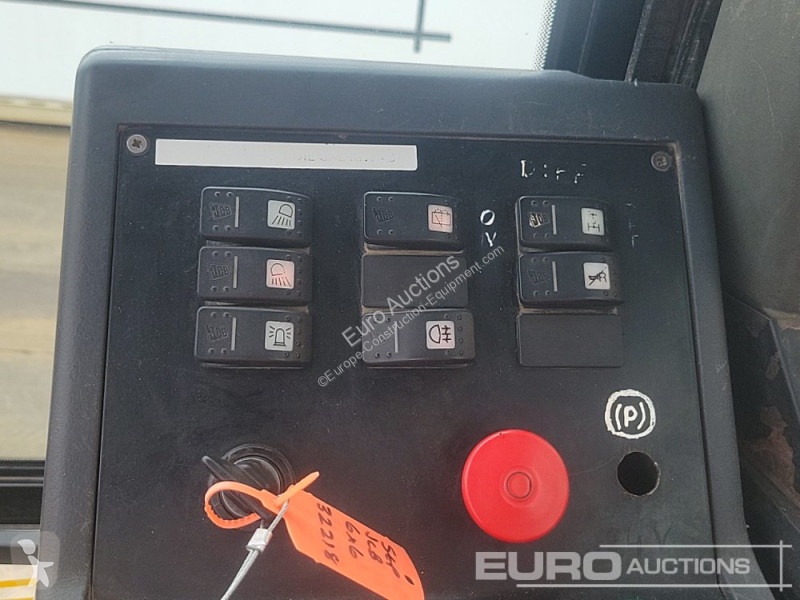 Dumper JCB 718