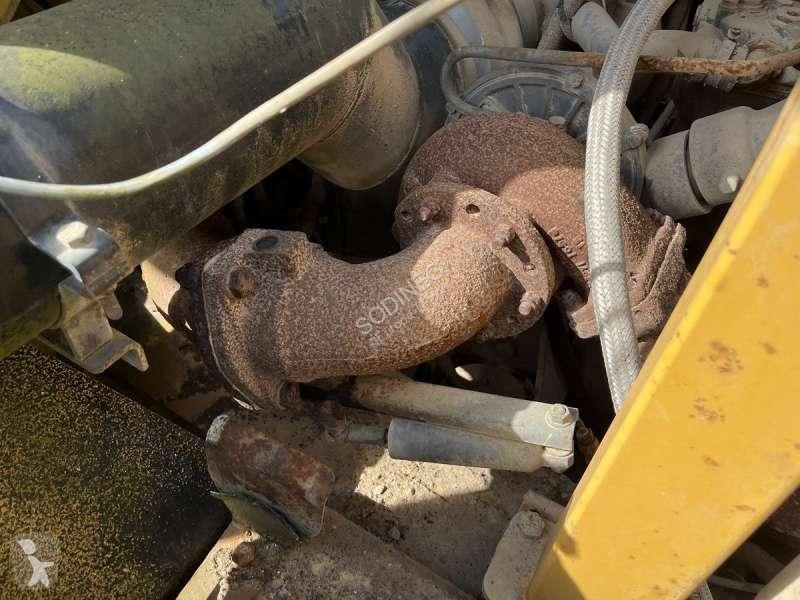 عربة قلابة Bell M 6X6