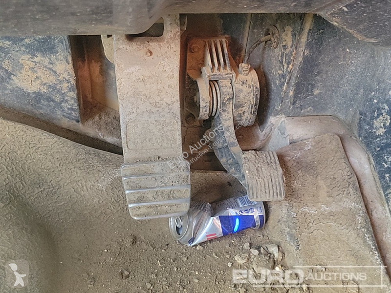 عربة قلابة Bell