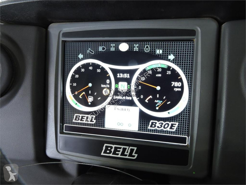 عربة قلابة Bell B30E