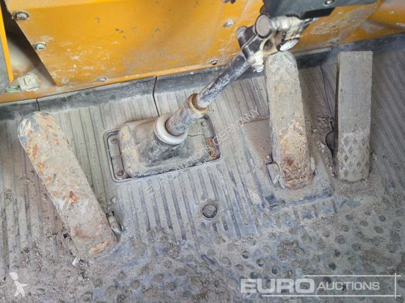 عربة قلابة Volvo