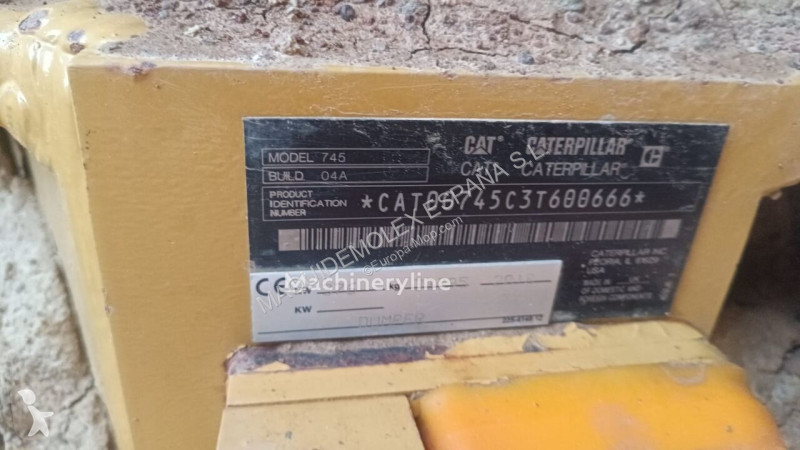 Dumper Caterpillar 745