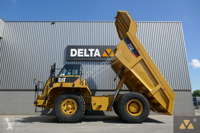 Dumper Caterpillar