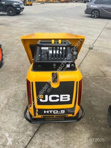 عربة قلابة JCB