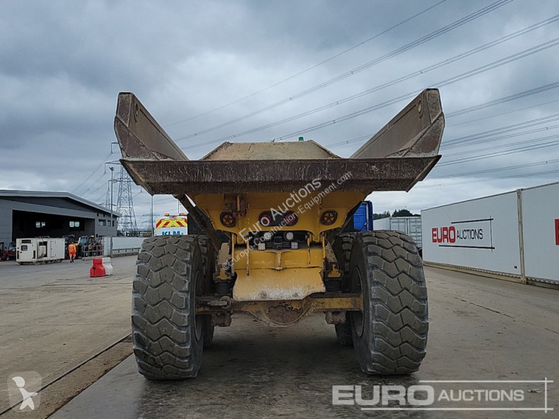 Basculantă Bell B30E