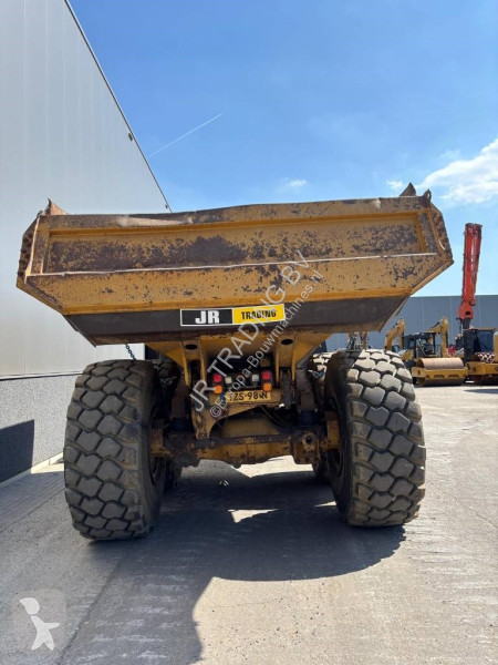 Dumper Caterpillar