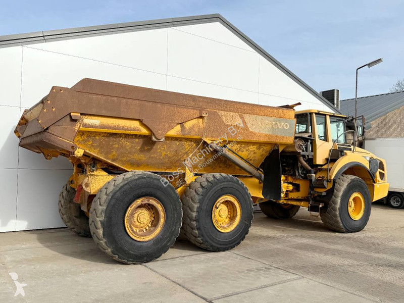 Dumper Volvo - Tailgate / Backup Camera