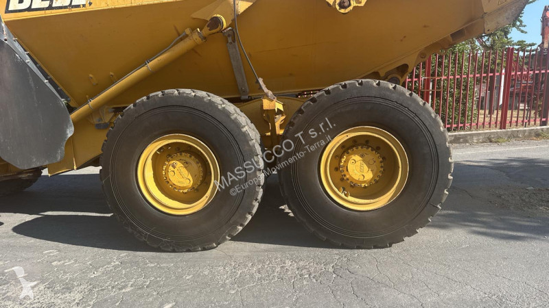 عربة قلابة Bell B20E 6X6