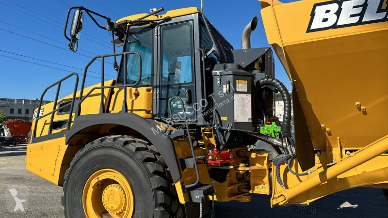 عربة قلابة Bell B30E 6X6