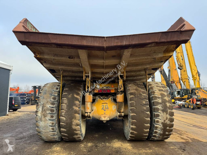 Sklápač Komatsu 3 - Backup Camera / Airco