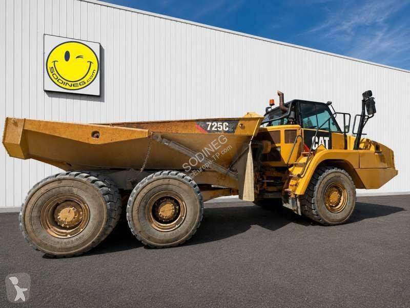 Sklápač Caterpillar C2