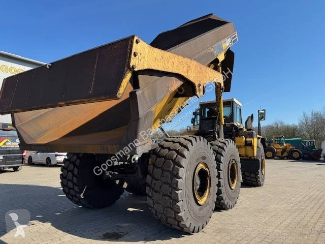 Sklápač Komatsu 4001