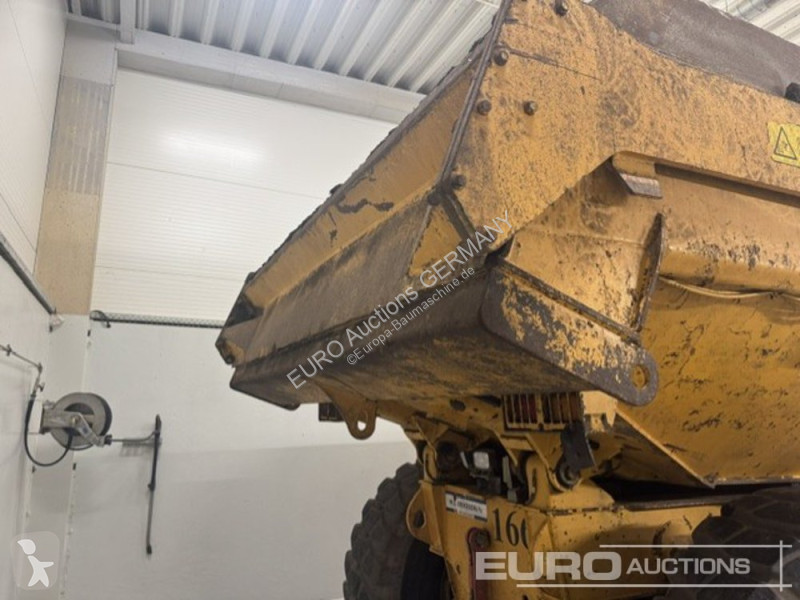 عربة قلابة Volvo G