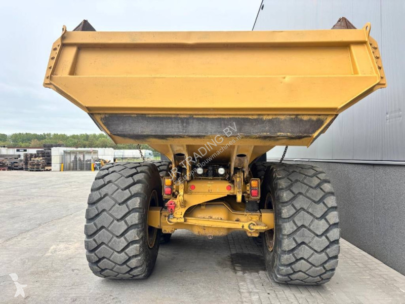 Tippvagn Caterpillar 730 C (CE)