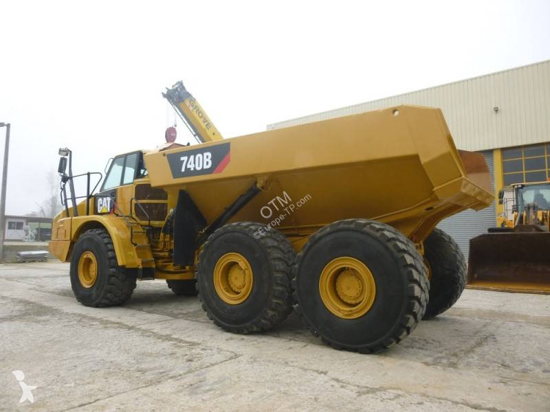 Tombereau Caterpillar 740B