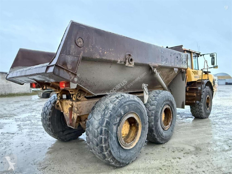عربة قلابة Volvo