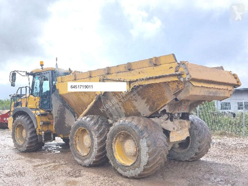 عربة قلابة Bell B20E