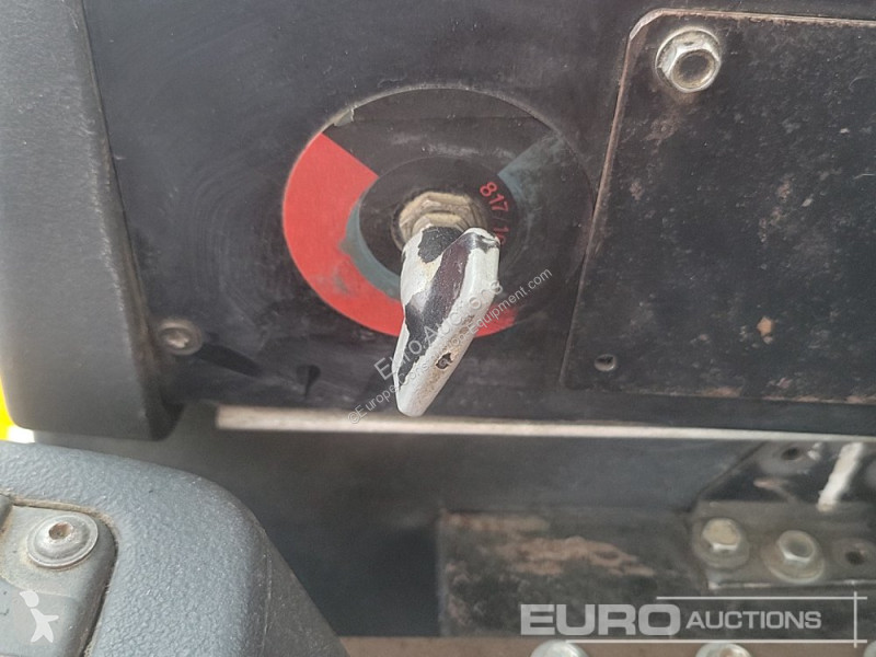 Dumper JCB 718