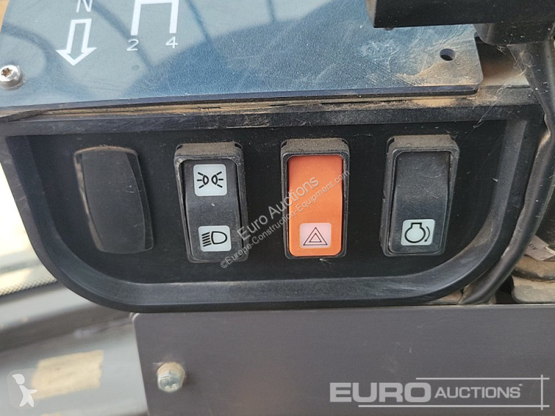 Basculantă Mecalac 6SMDX