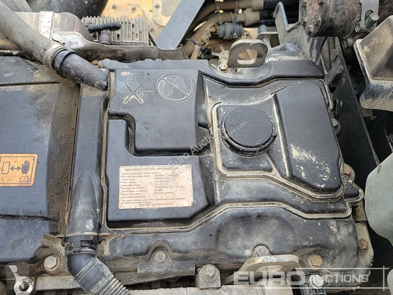 Basculantă Bell B30E