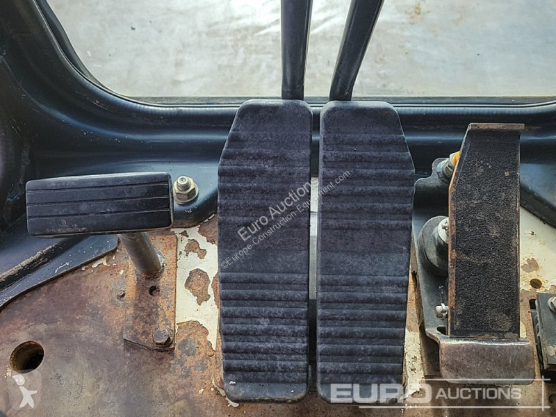 Basculantă Komatsu CD110R-2