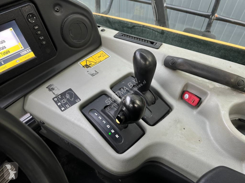 عربة قلابة Caterpillar C