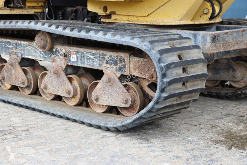 عربة قلابة Morooka MST-600 E