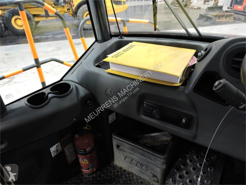عربة قلابة Bell B30E