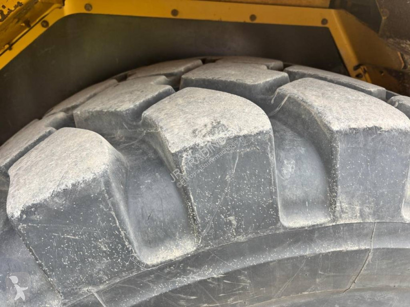 Tippvagn Caterpillar 730 C (CE)
