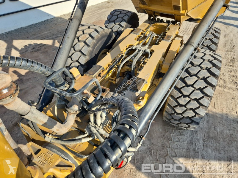 Basculantă Caterpillar 745