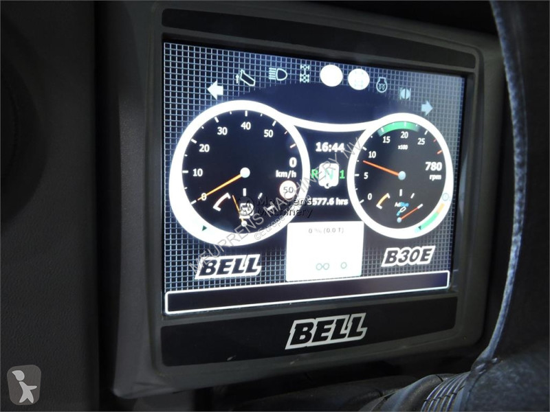 عربة قلابة Bell B30E