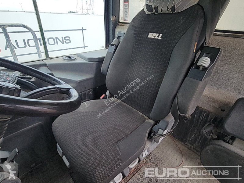 Basculantă Bell B30E