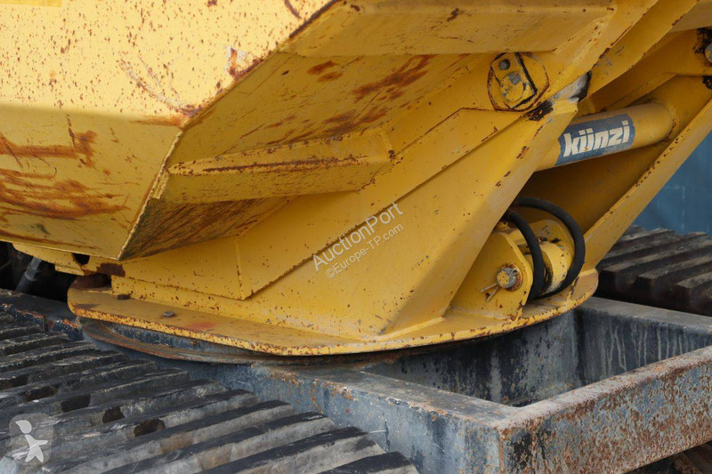 عربة قلابة Morooka MST-600 E