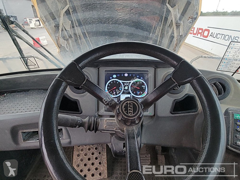 Basculantă Bell B30E