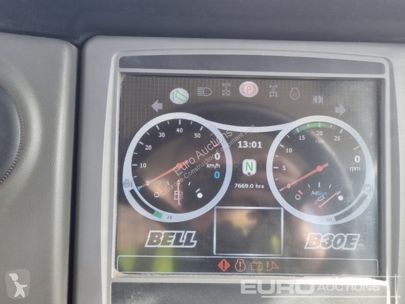 Basculantă Bell B30E