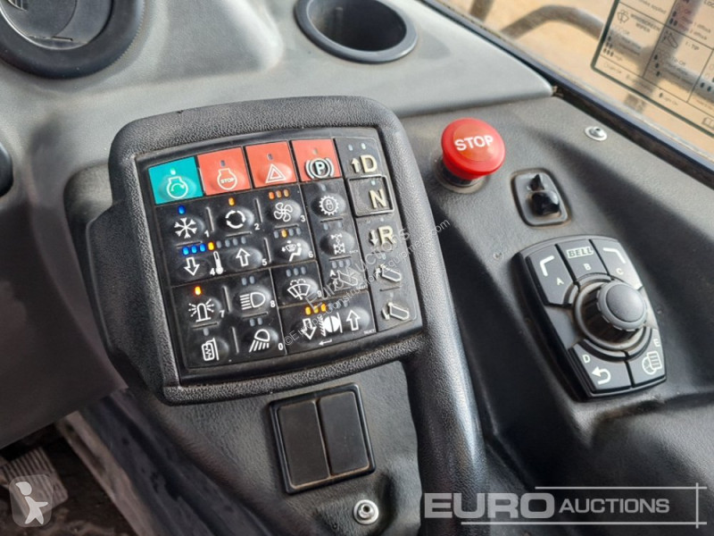 عربة قلابة Bell B30E