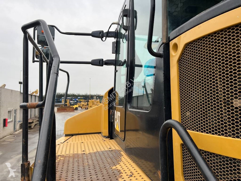 عربة قلابة Caterpillar 745 04A