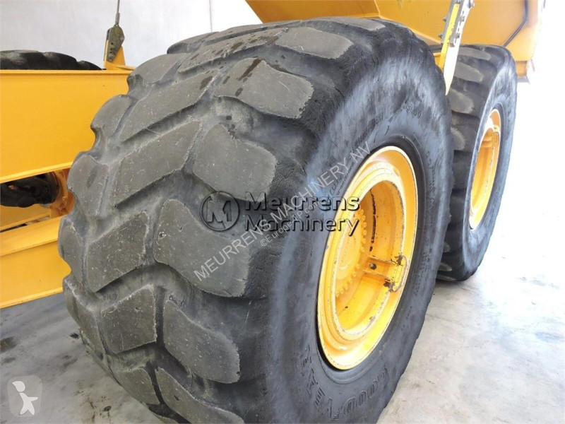 عربة قلابة Volvo G