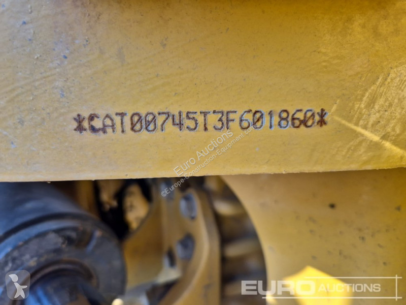 Basculantă Caterpillar 745