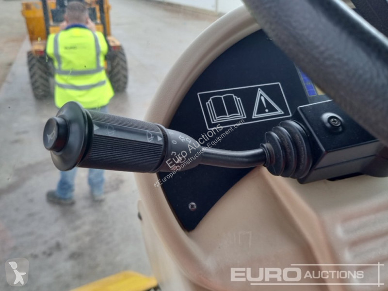Sklápěčka Hydrema 912F