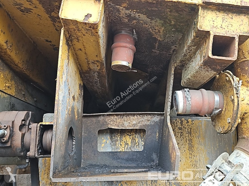 Sklápěčka Caterpillar 777