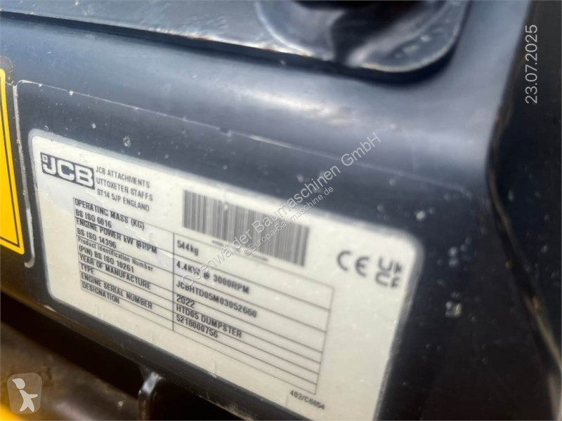 عربة قلابة JCB