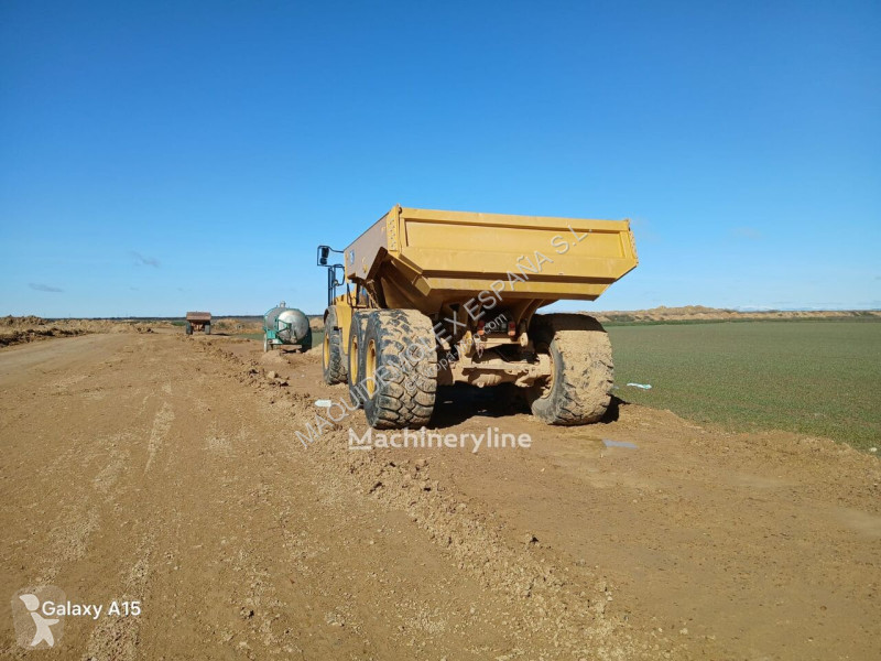 Dumper Caterpillar 745