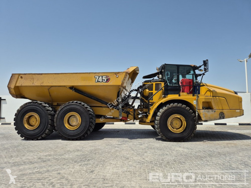 Basculantă Caterpillar 745