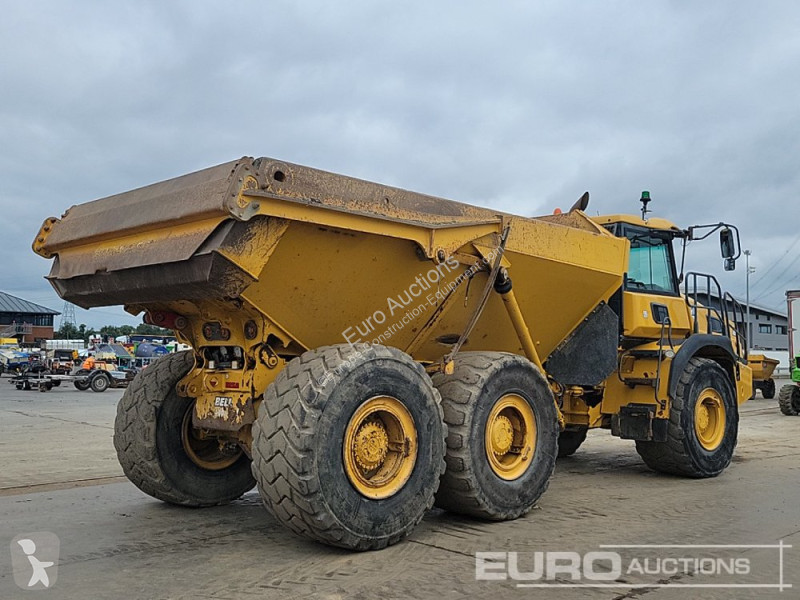 Basculantă Bell B30E