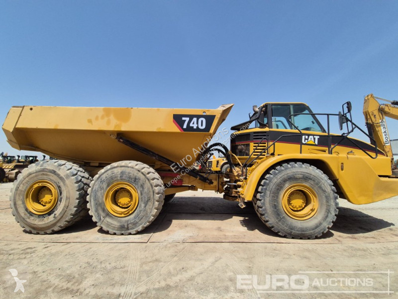 Basculantă Caterpillar 740